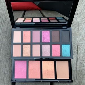 Lancôme A Parisian Wanderlust Eye and Face Palette